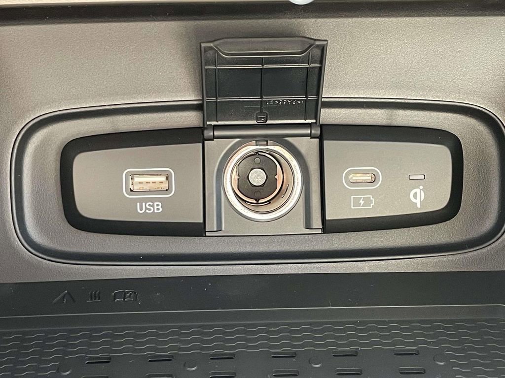 New 2026 Hyundai Venue SEL image 29