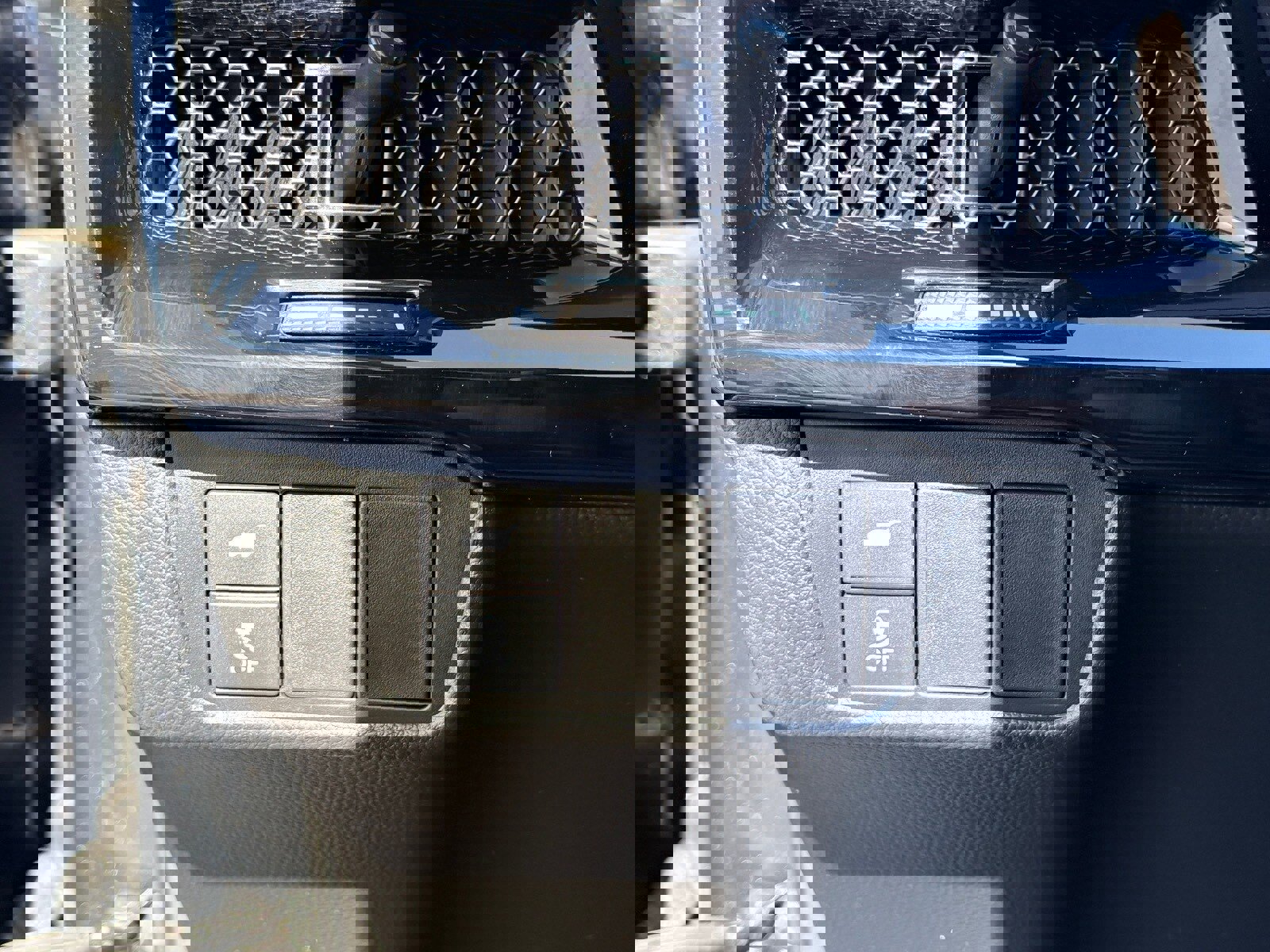 Used 2024 Honda CR-V EX-L image 22