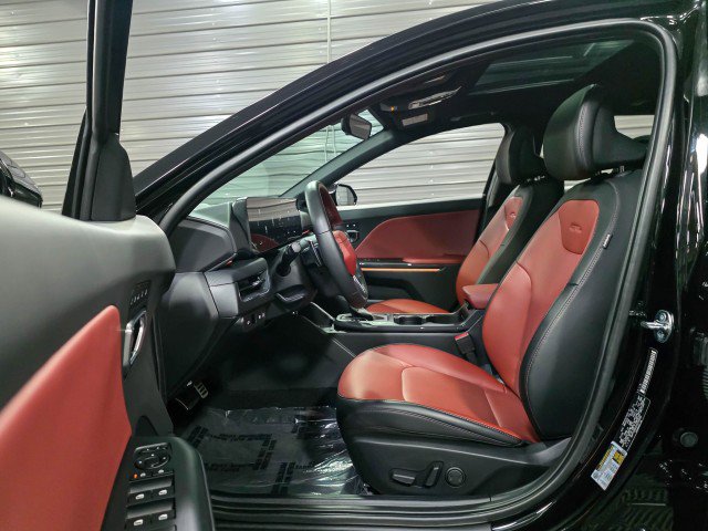 Used 2026 Kia K4 GT-Line Turbo image 14