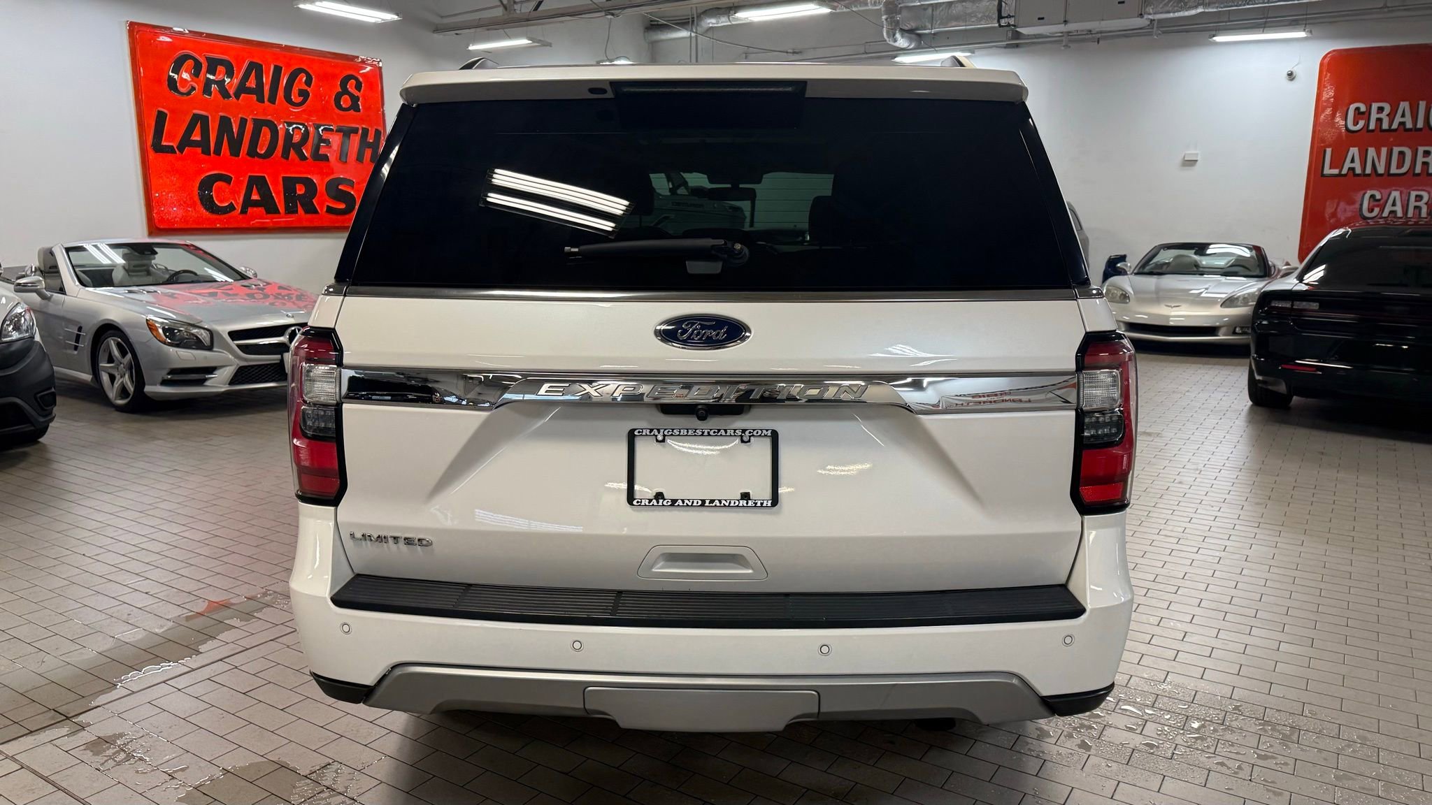 Used 2019 Ford Expedition Limited image 3