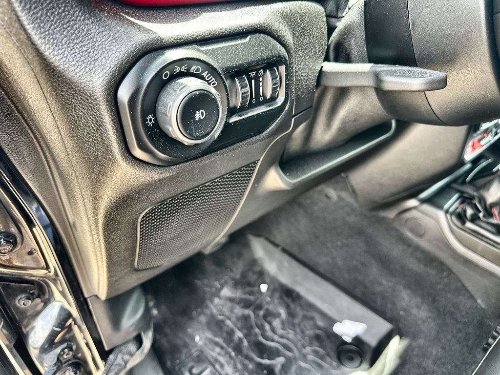Used 2019 Jeep Wrangler Rubicon AWD/4WD image 15