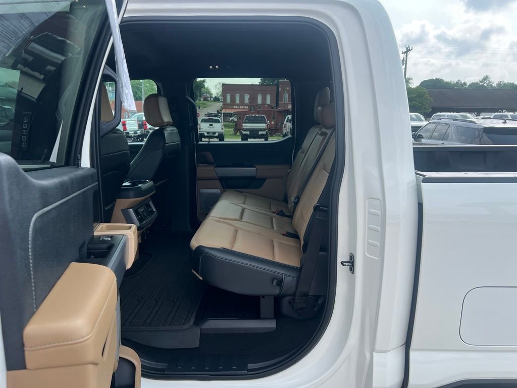 Used 2024 Ford F250 4x4 Crew Cab Super Duty image 16