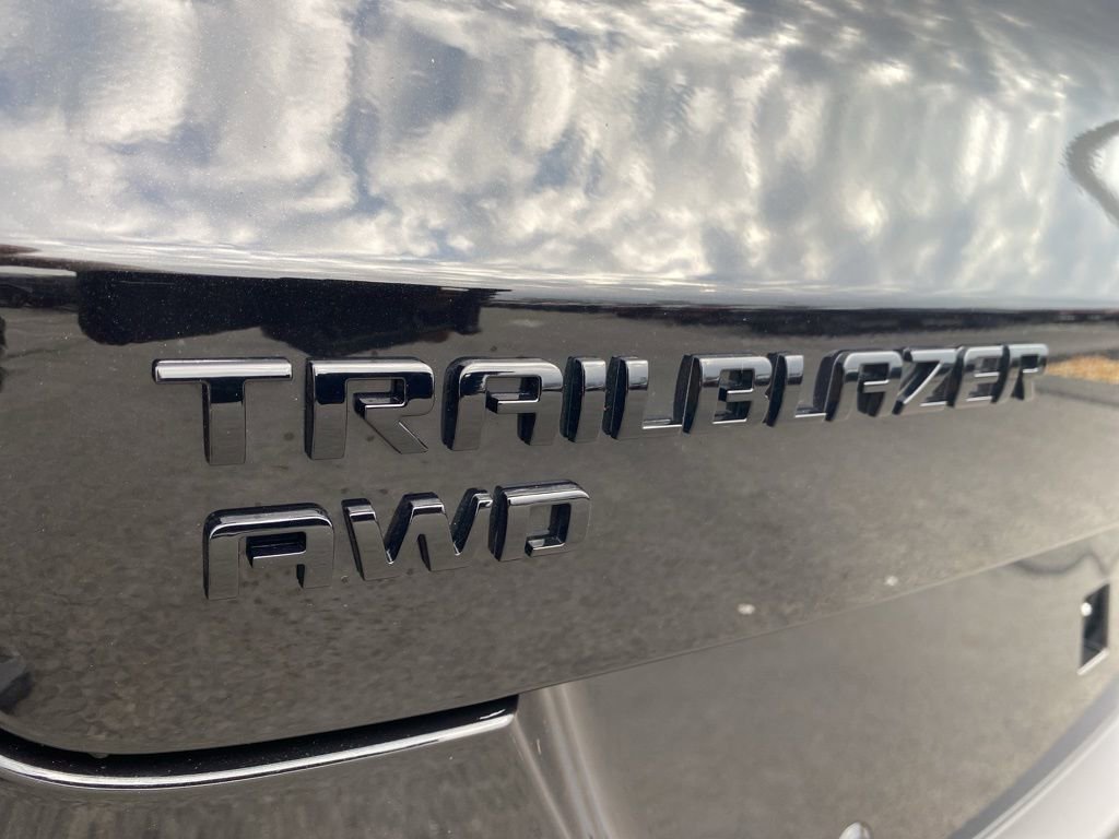 Used 2024 Chevrolet TrailBlazer RS w/ Convenience Package image 15