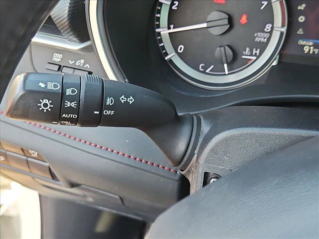 Used 2024 Toyota Highlander XSE AWD/4WD image 16