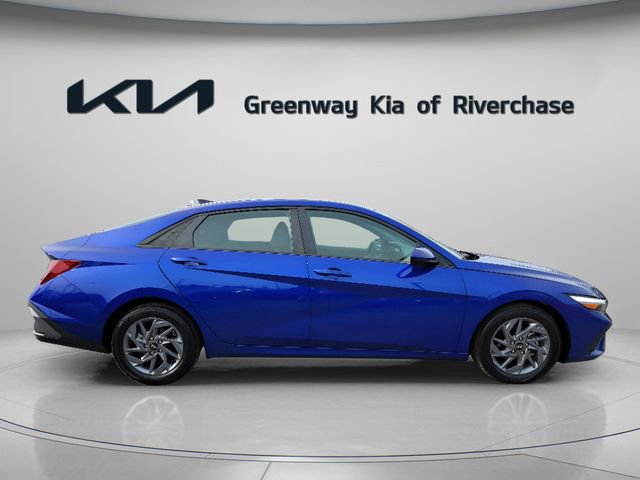 Used 2024 Hyundai Elantra SEL image 7