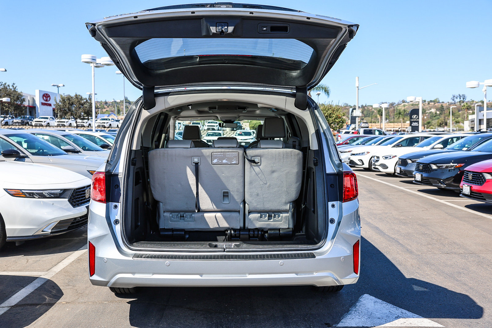 Certified 2025 Honda Odyssey Touring image 28