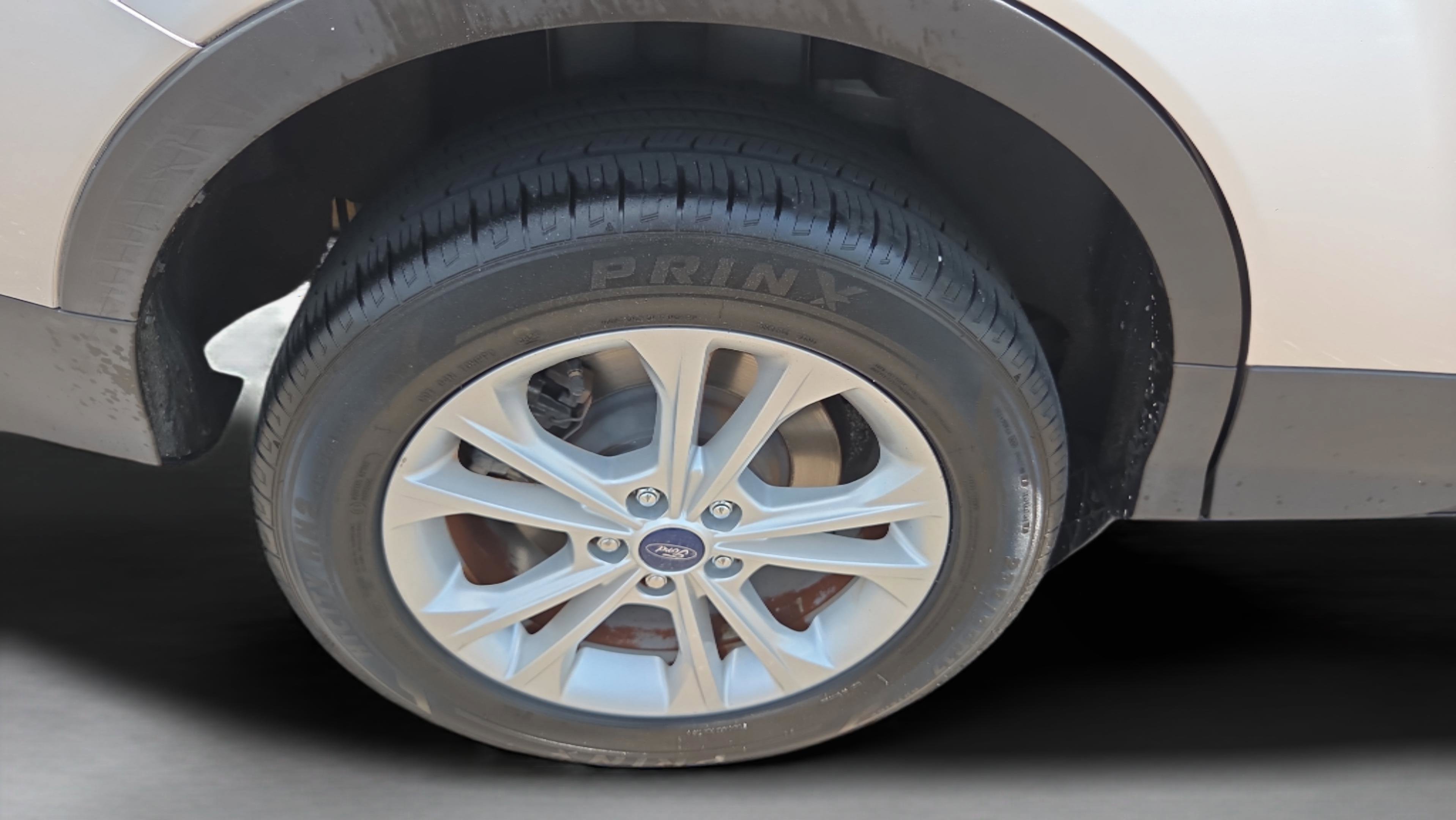 Used 2017 Ford Escape SE FWD image 32