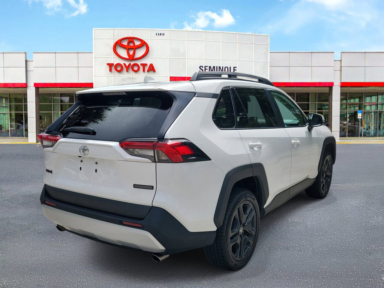 Used 2024 Toyota RAV4 Adventure AWD/4WD image 3