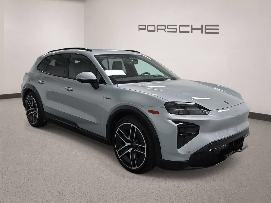 New 2026 Porsche Cayenne Turbo AWD/4WD image 8