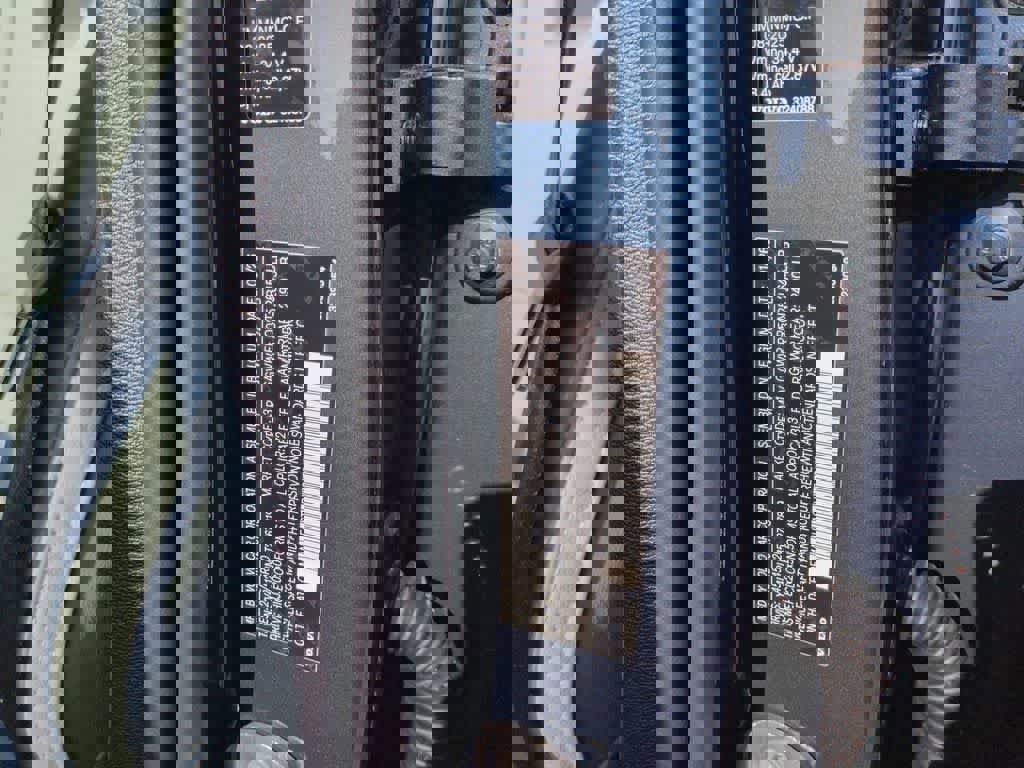 New 2026 Volvo XC40 B5 Ultra w/ Protection Package Premier image 35