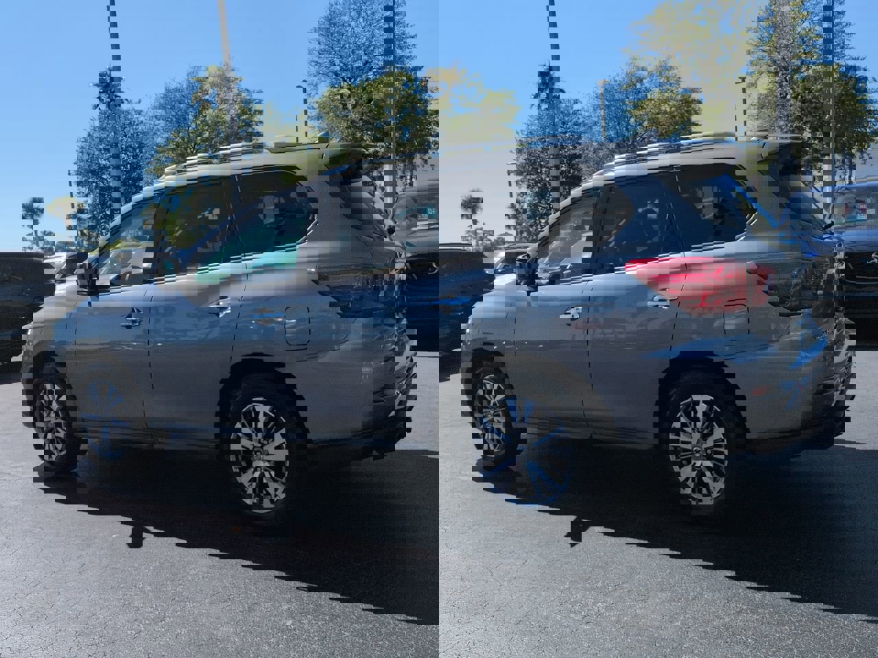 Used 2020 Nissan Pathfinder SL image 6