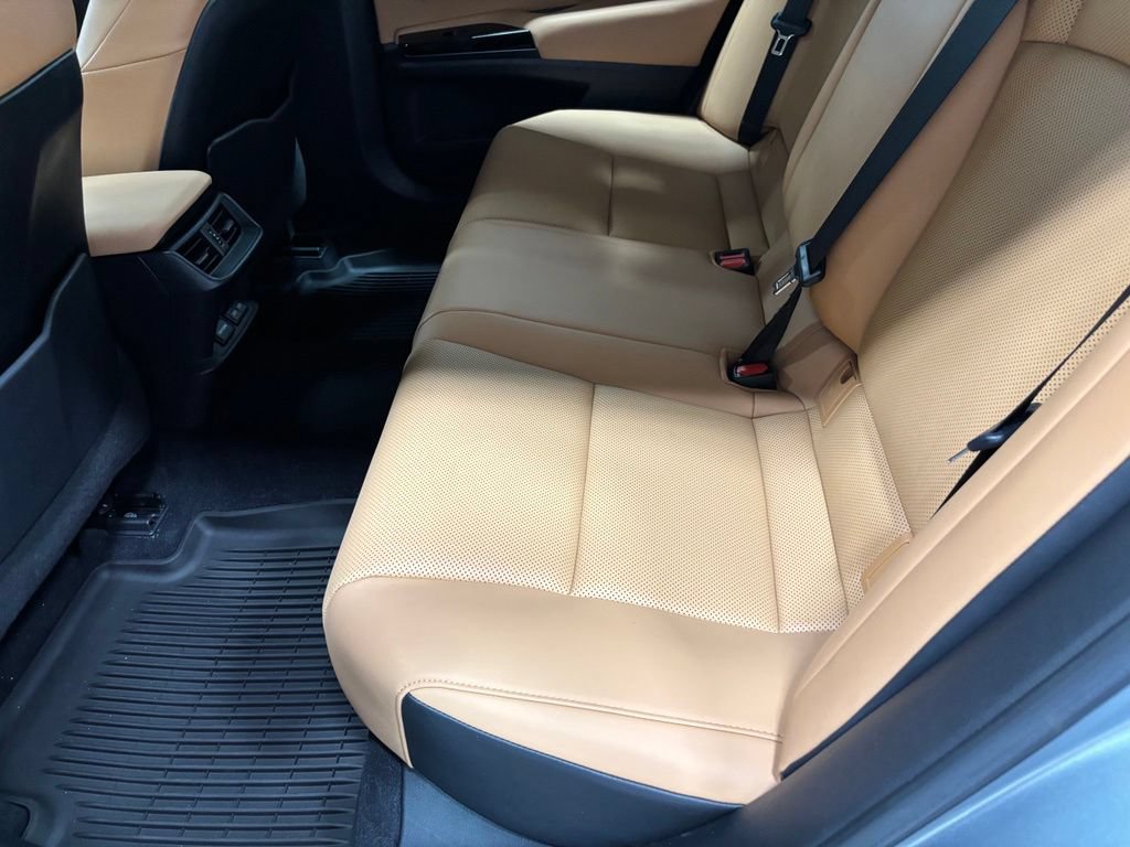 Used 2022 Lexus ES 250 w/ Premium Package AWD/4WD image 45