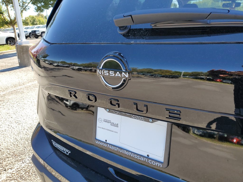New 2026 Nissan Rogue Dark Armor FWD image 6