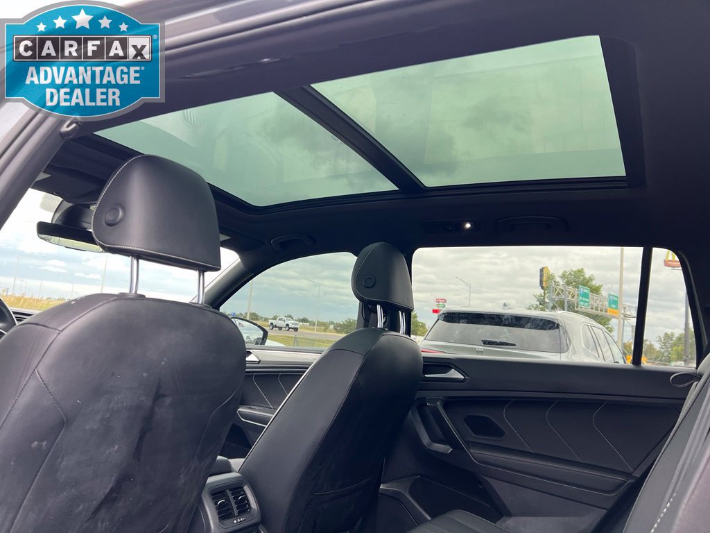 Used 2022 Volkswagen Tiguan SE R-Line AWD/4WD image 19