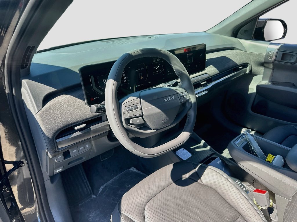 New 2027 Kia EV3 Land FWD image 9
