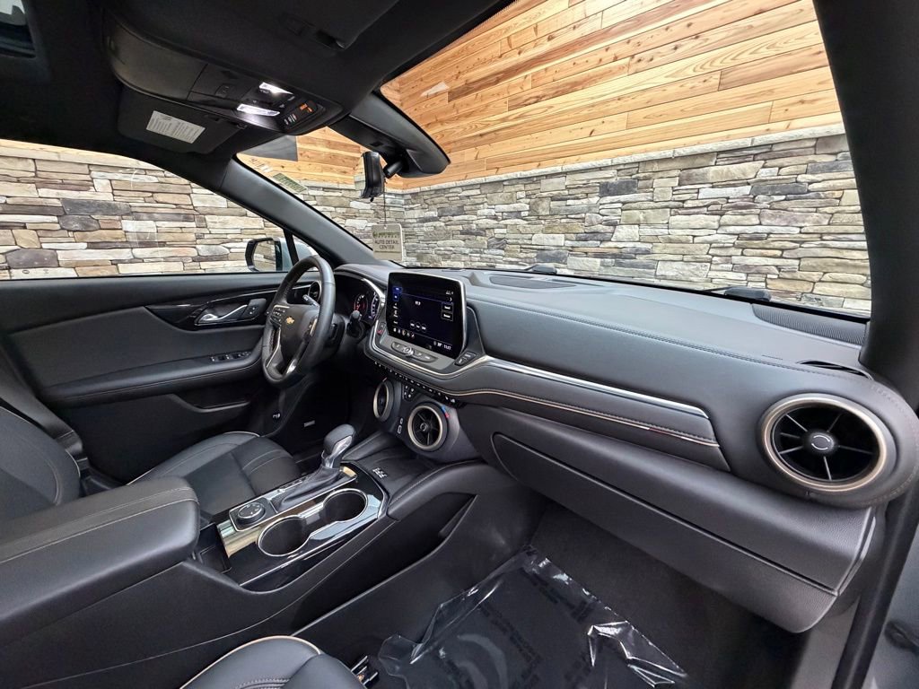 Used 2024 Chevrolet Blazer Premier w/ Driver Confidence II Package image 12