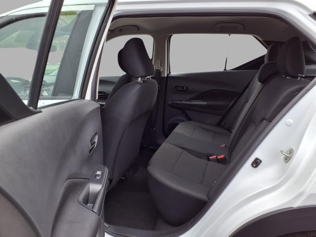 Certified 2025 Nissan Kicks Play S image 24