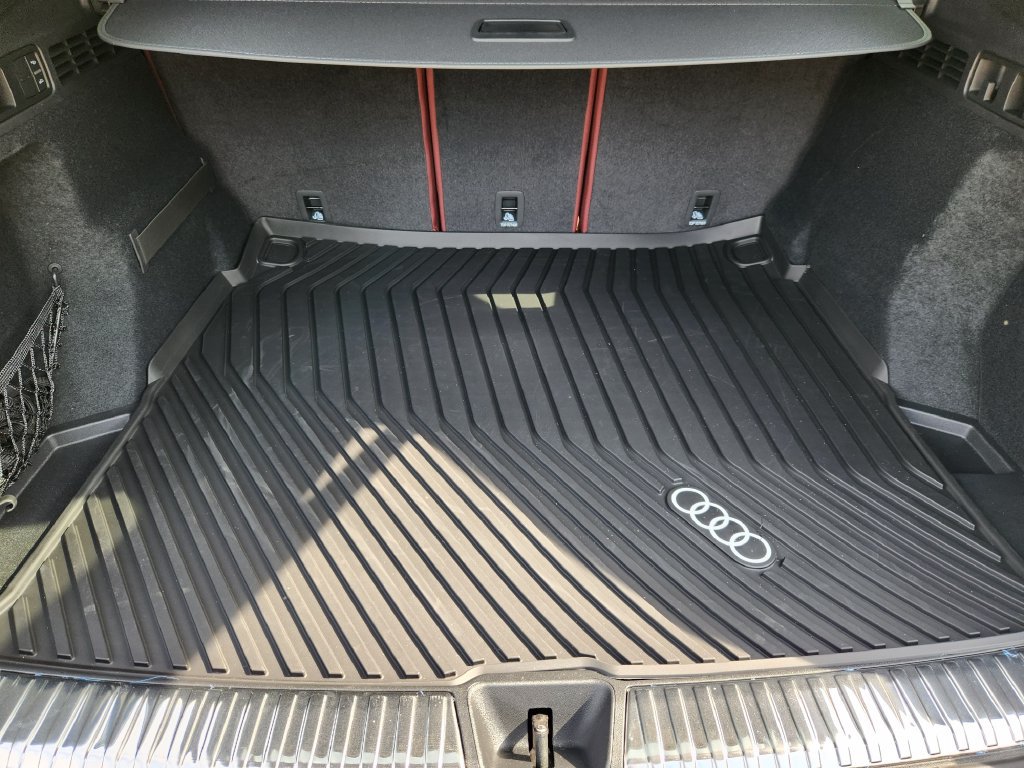 New 2026 Audi SQ5 Prestige AWD/4WD image 38