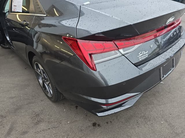 Used 2023 Hyundai Elantra Limited FWD image 23
