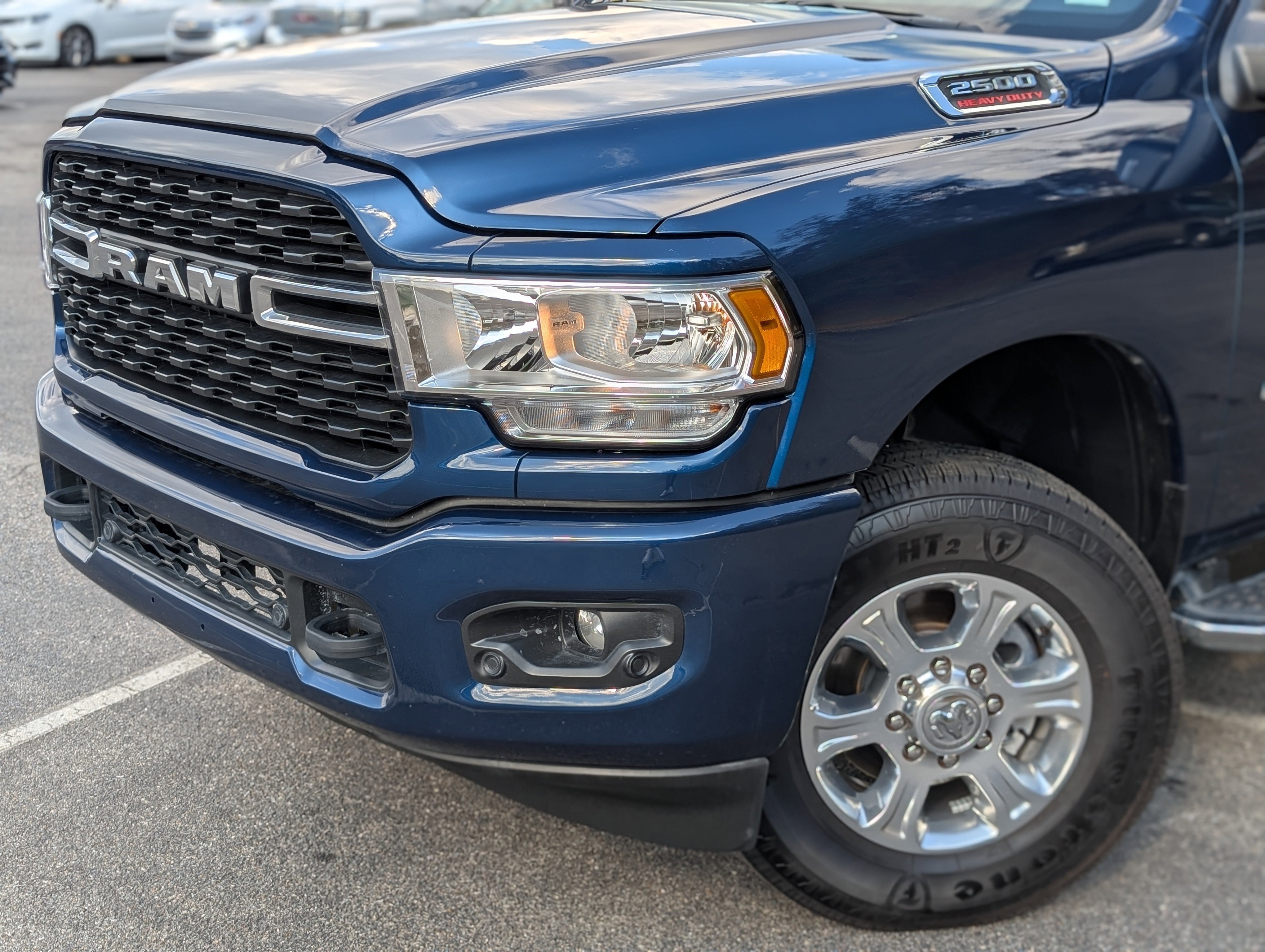 Used 2024 RAM 2500 Big Horn w/ Sport Appearance Package image 13