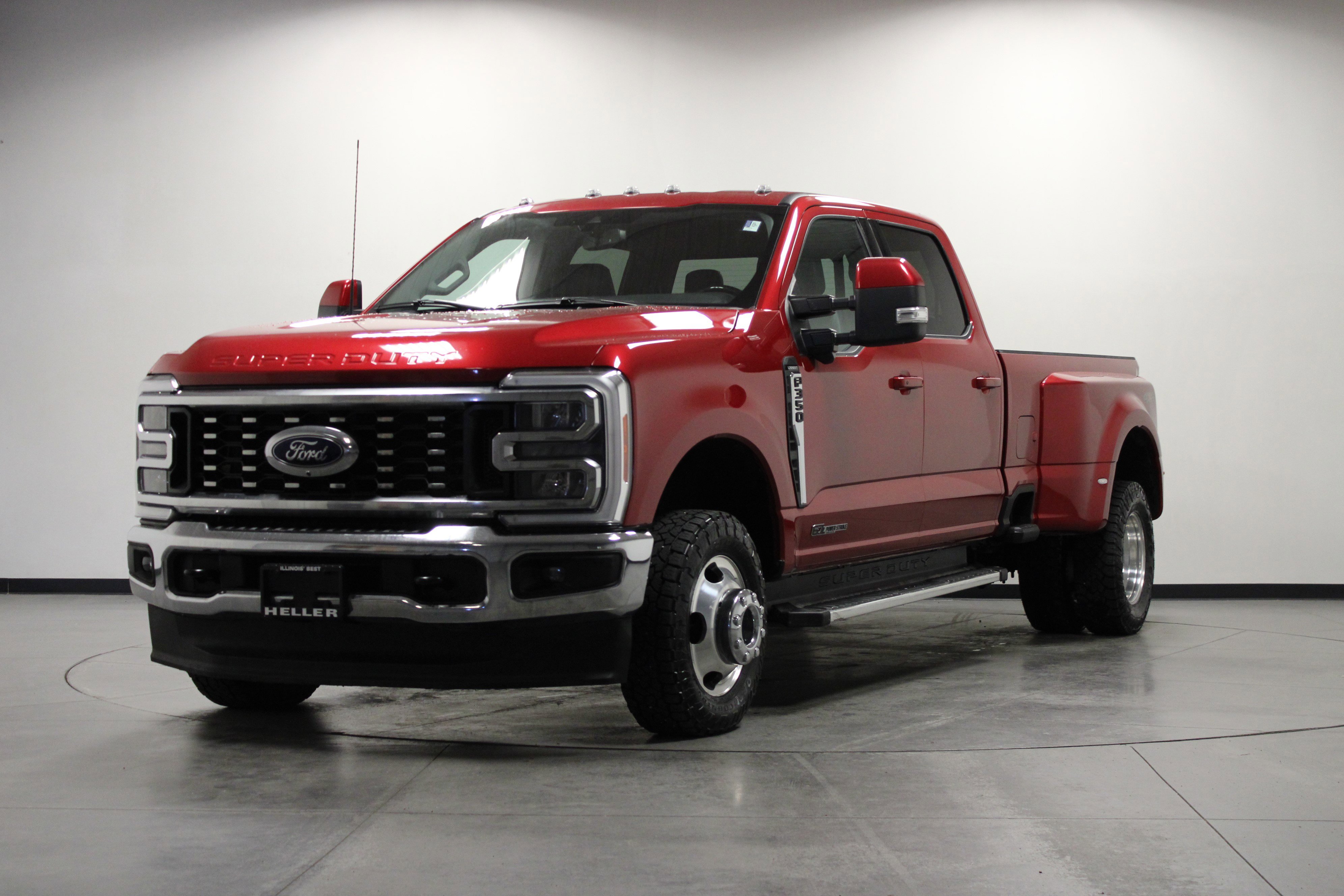 Used 2023 Ford F350 Lariat AWD/4WD image 8