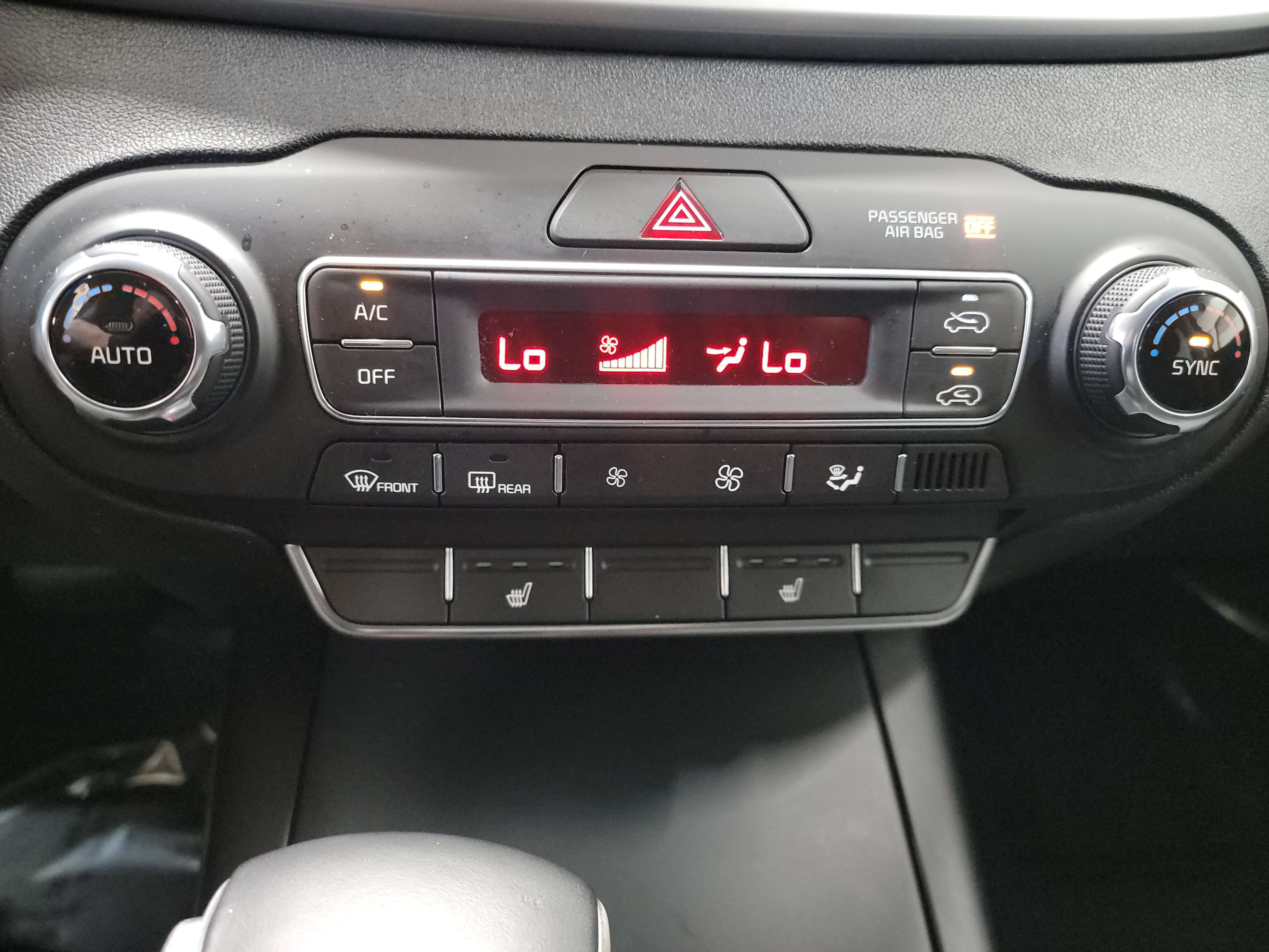 Used 2019 Kia Sorento AWD w/ LX Convenience Package image 21