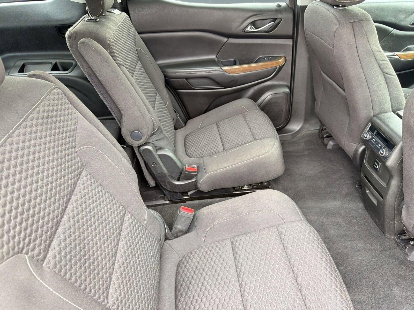 Used 2017 GMC Acadia SLE image 27