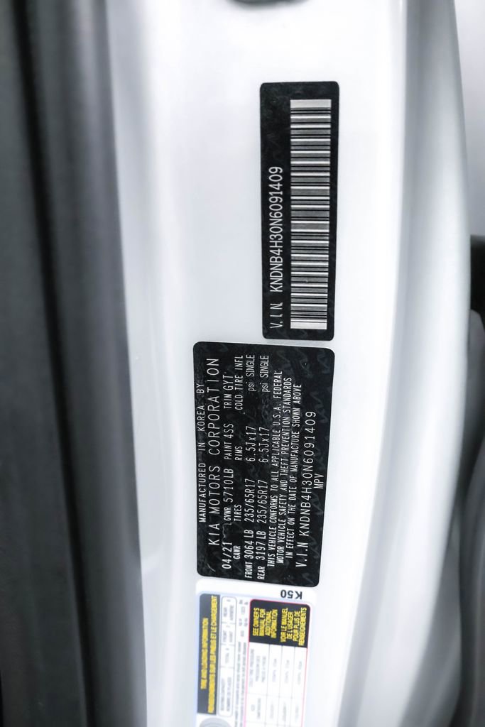 Used 2022 Kia Carnival LX image 30