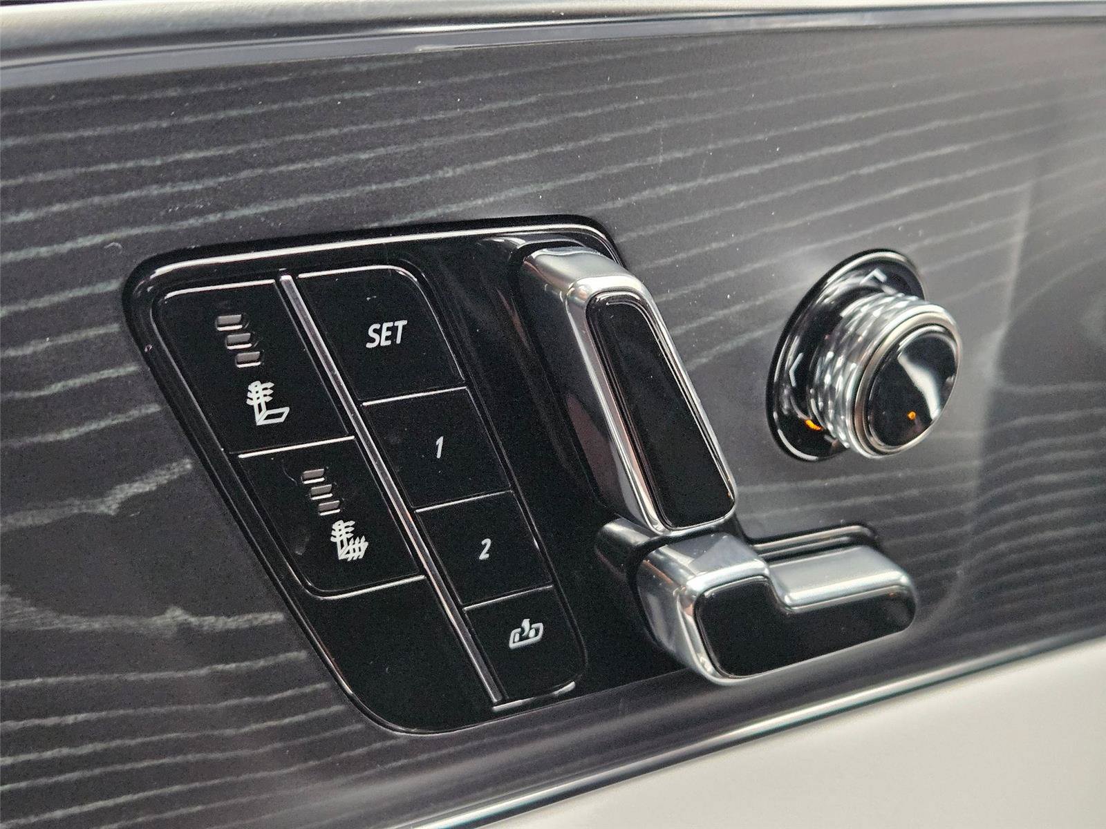 New 2026 Cadillac Lyriq Luxury w/ LPO, Floor Liner Package RWD image 20