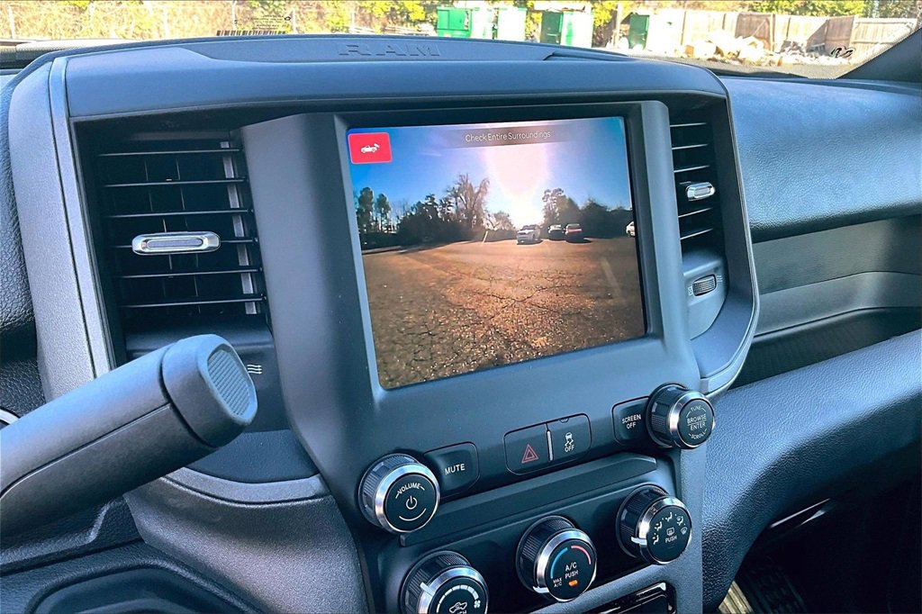 Used 2024 RAM 5500 Tradesman w/ Chrome Appearance Group image 14