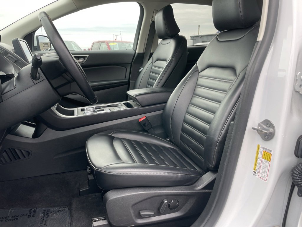 Used 2023 Ford Edge SEL image 7