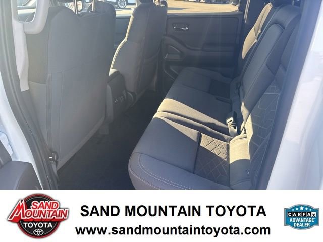 Used 2025 Nissan Frontier SV w/ SV Convenience Package RWD image 11