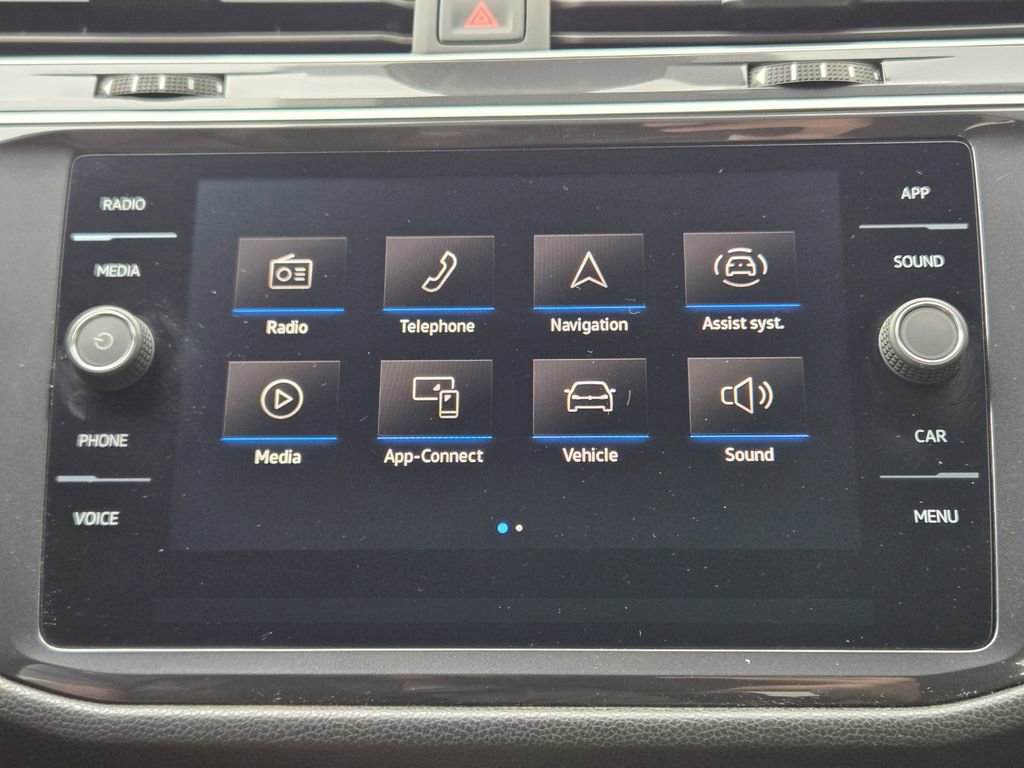 Used 2023 Volkswagen Tiguan SE R-Line image 22