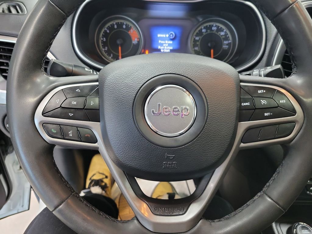 Used 2022 Jeep Cherokee Latitude Lux w/ Sun & Sound Group image 34