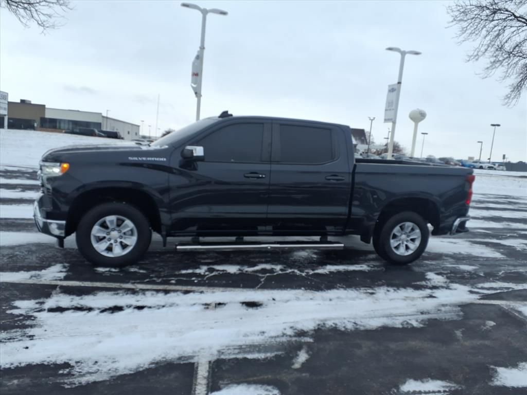 Certified 2023 Chevrolet Silverado 1500 LT image 4