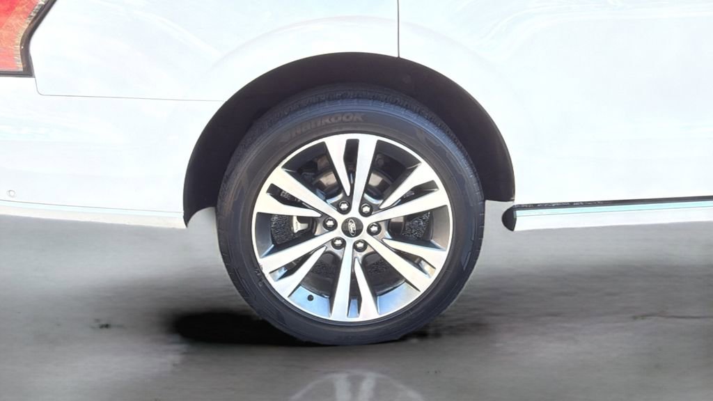 Used 2021 Ford Expedition Platinum image 17