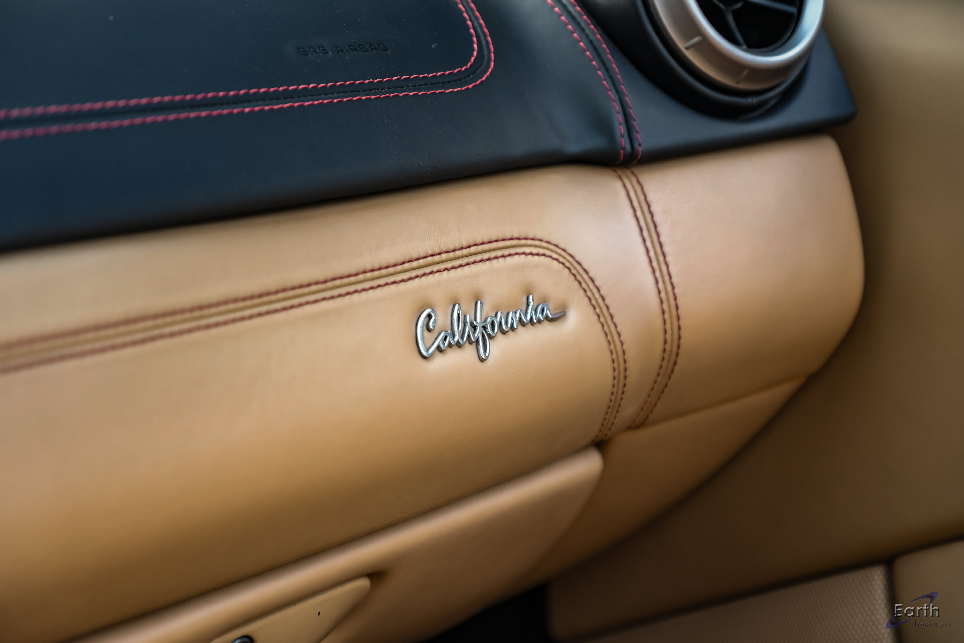 Used 2014 Ferrari California RWD image 78