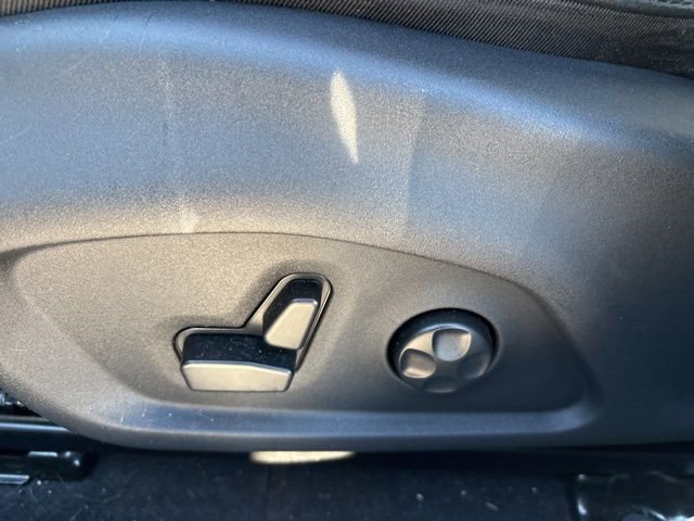 Used 2020 Jeep Compass Limited image 18