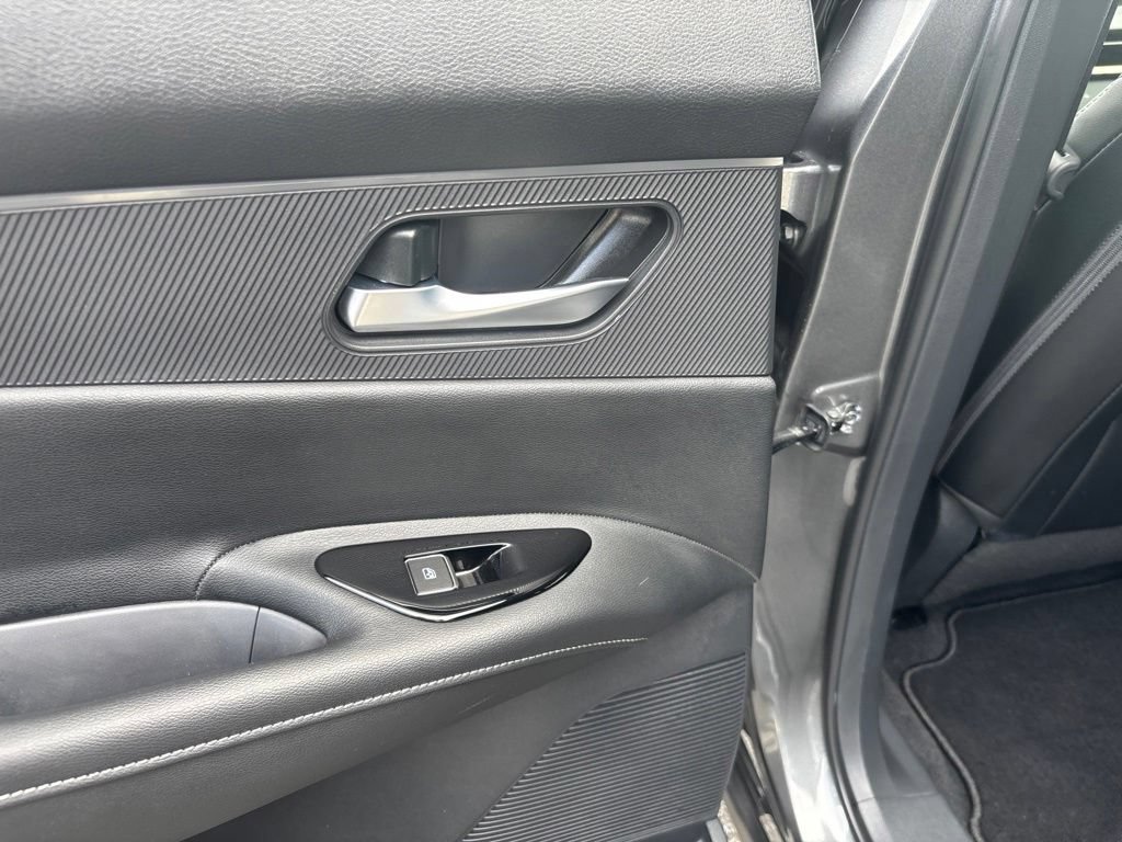 Certified 2025 Nissan Murano SV AWD/4WD image 24