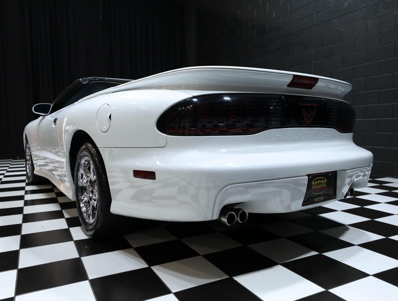 Used 1997 Pontiac Firebird Trans Am RWD image 33