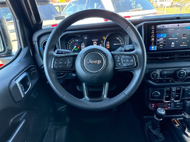 Used 2024 Jeep Wrangler Unlimited Rubicon 4xe AWD/4WD image 10