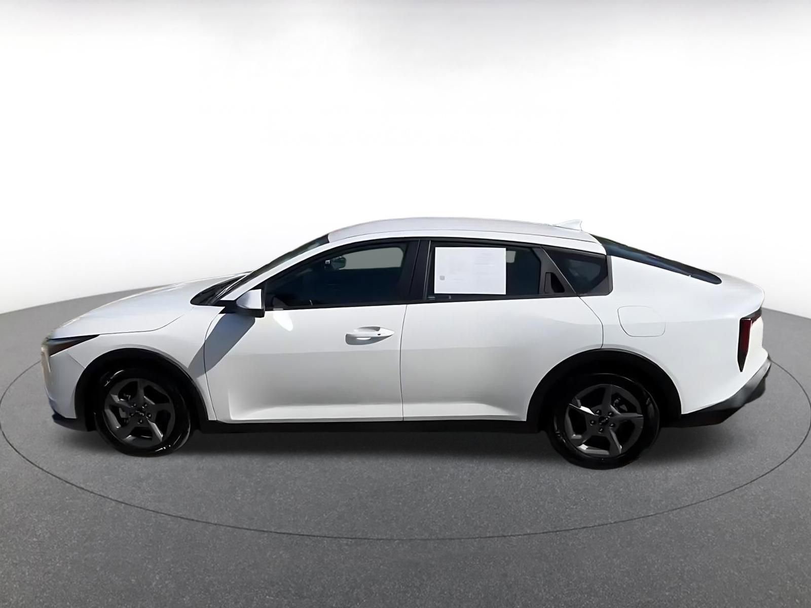 Used 2025 Kia K4 FWD image 10