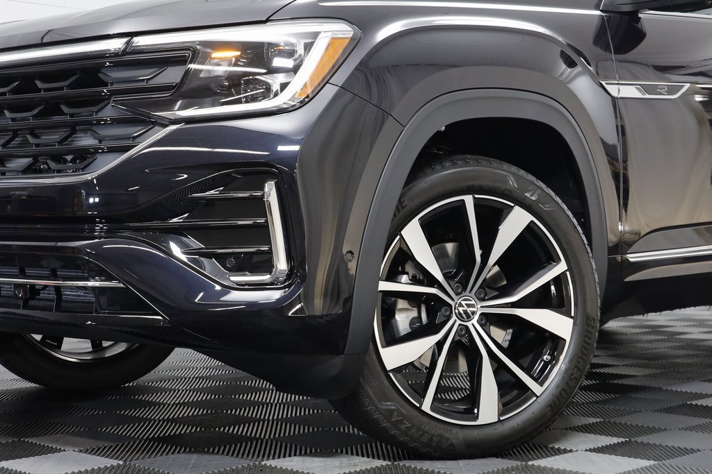 New 2026 Volkswagen Atlas SEL Premium R-Line image 3