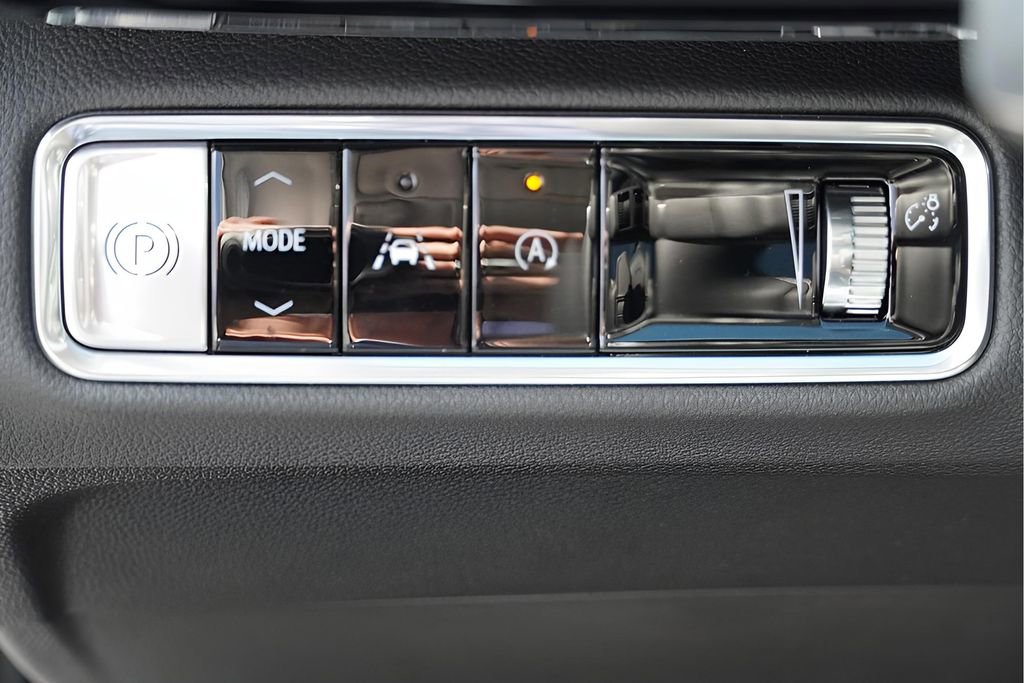 New 2026 Buick Envision Sport Touring image 17