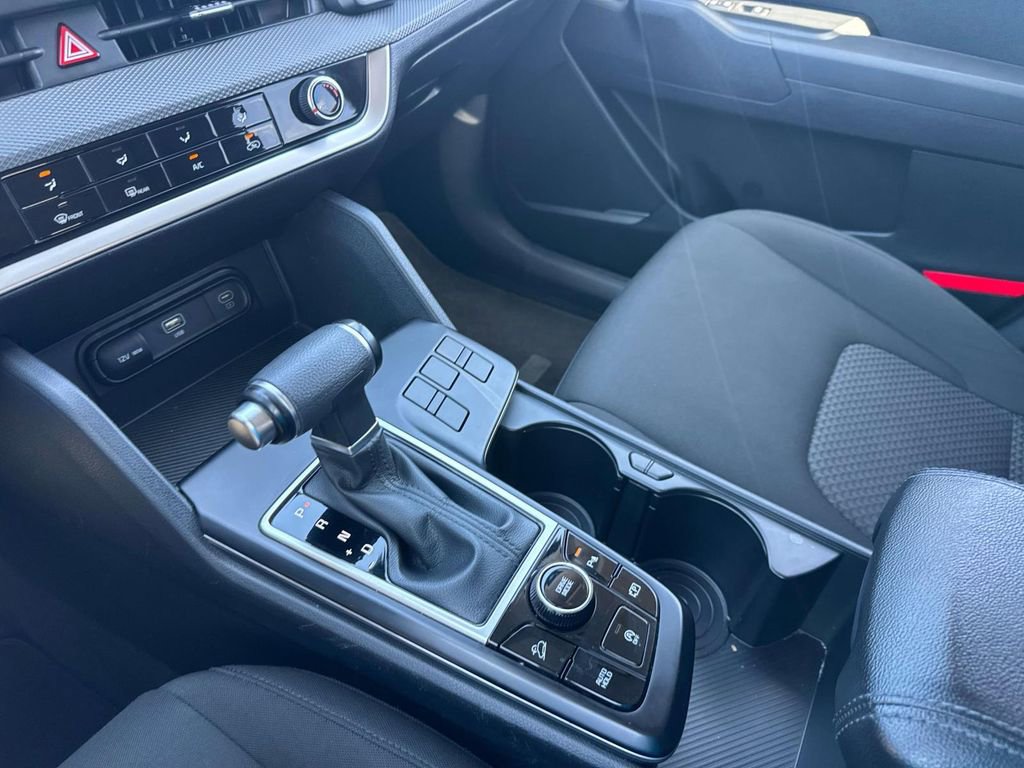 Used 2024 Kia Sportage LX image 36