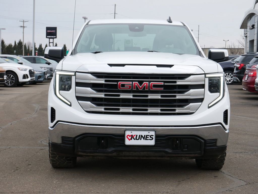 Used 2023 GMC Sierra 1500 SLE image 2