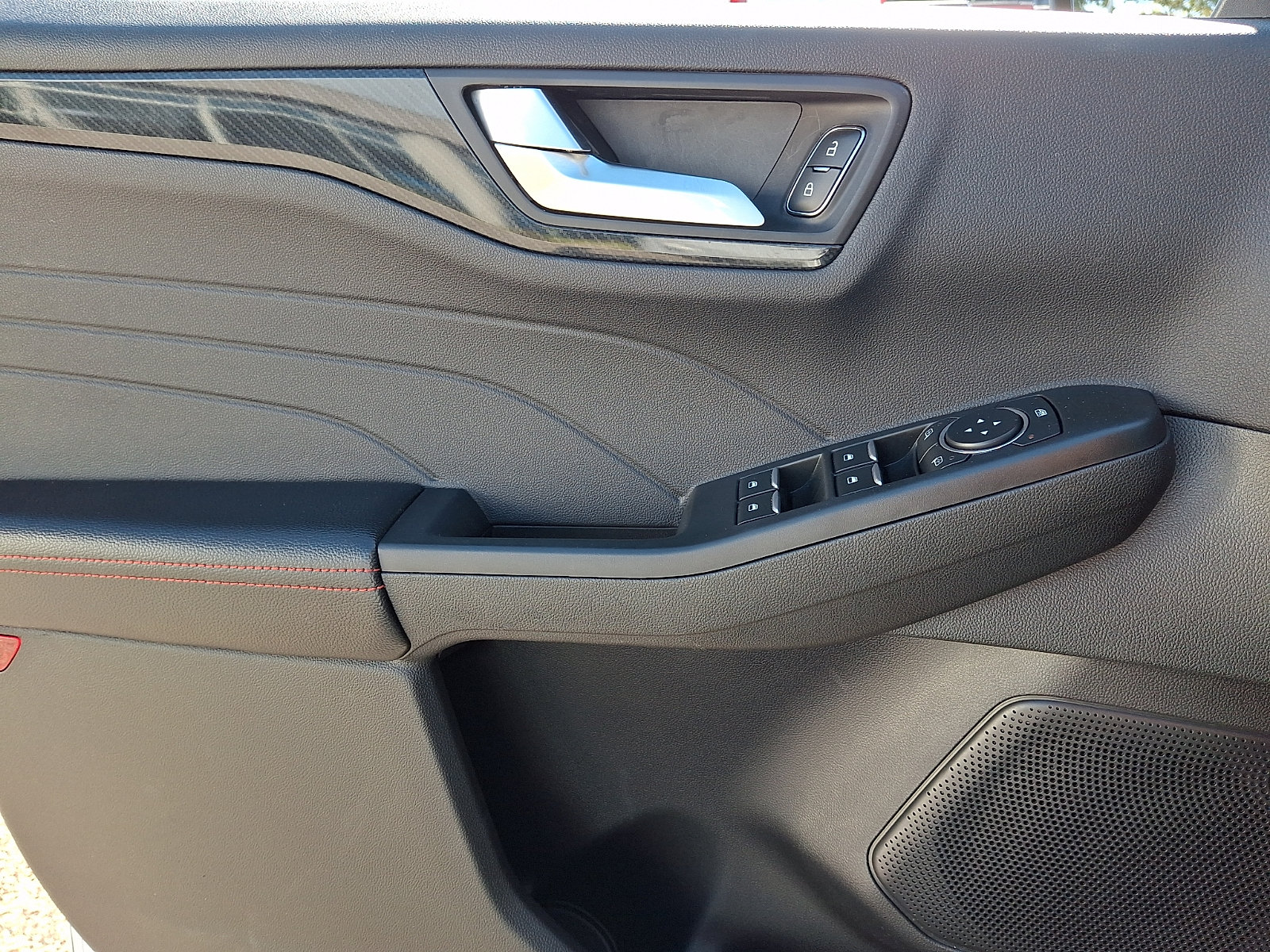 Used 2023 Ford Escape ST-Line w/ Tech Pack #1 AWD/4WD image 20