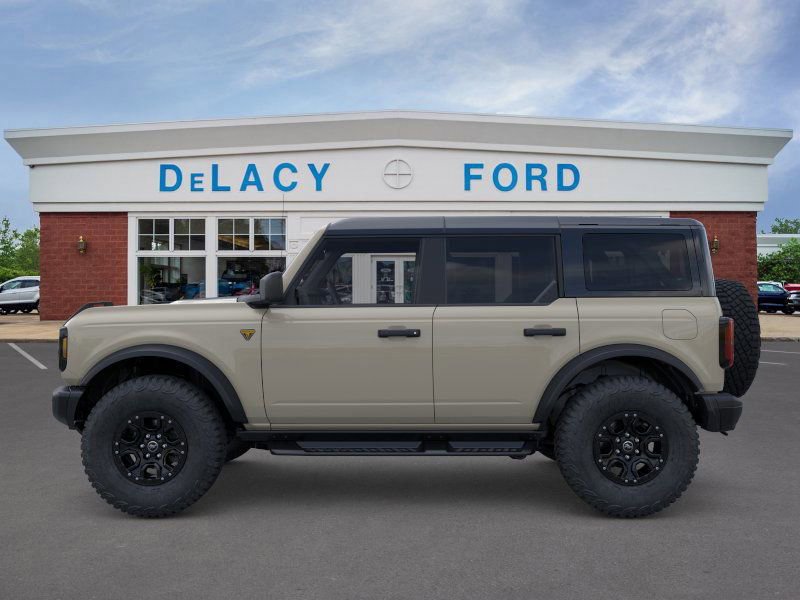 New 2026 Ford Bronco Badlands image 3
