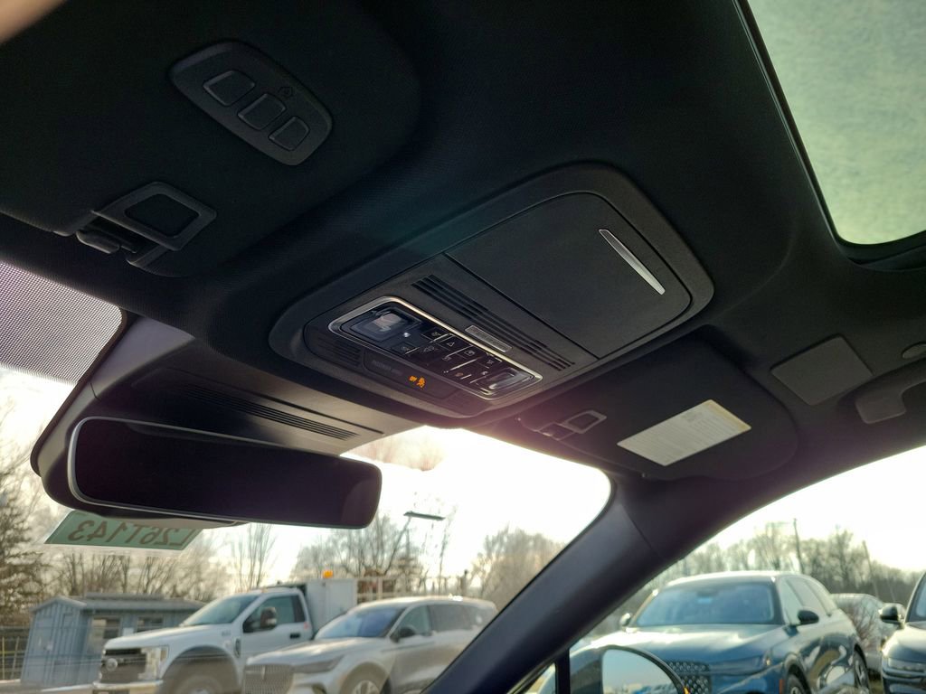 New 2026 Lincoln Nautilus Reserve AWD/4WD image 30