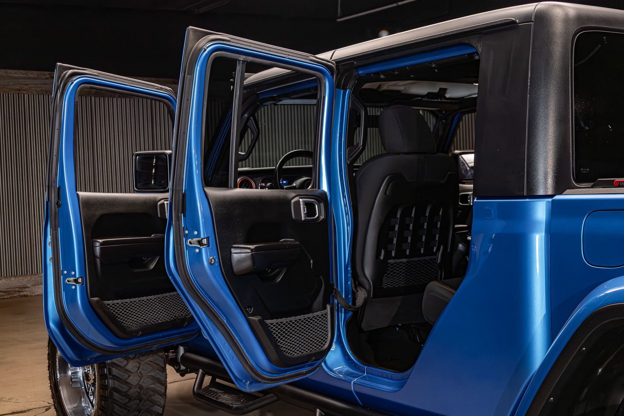 Used 2021 Jeep Gladiator Mojave AWD/4WD image 26